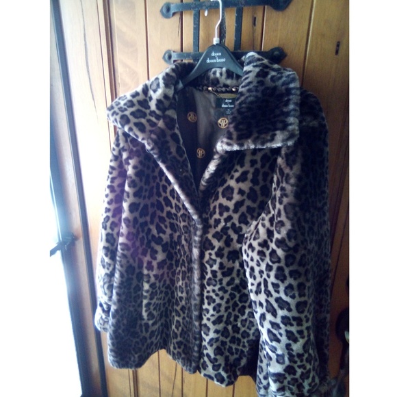 New, never worn XL, $50 - Picture 1 of 3